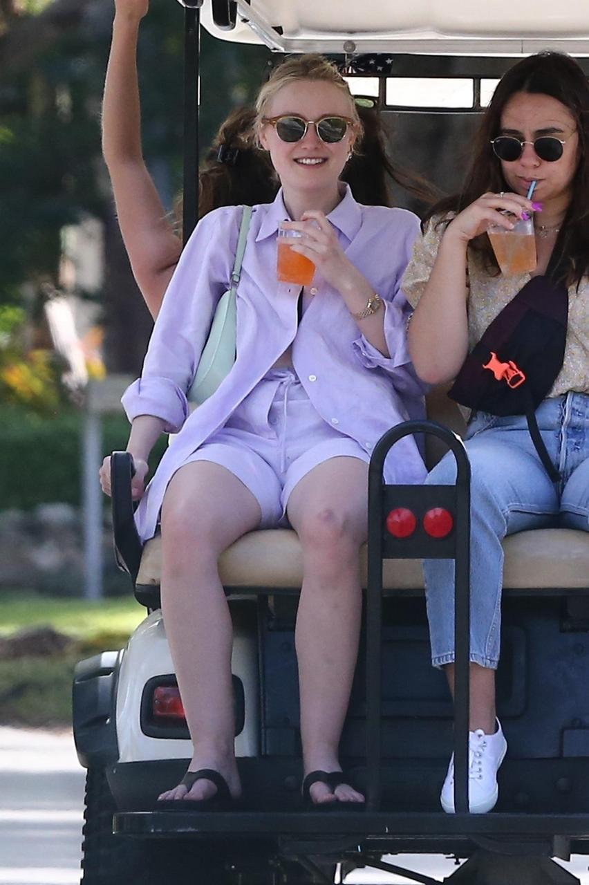 Dakota Fanning Feet